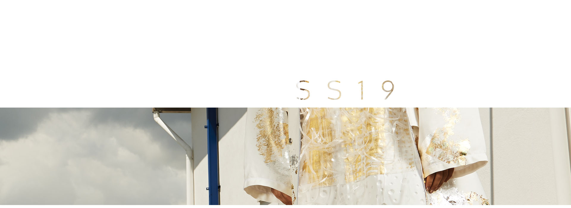 ss19-women-fashion-gold